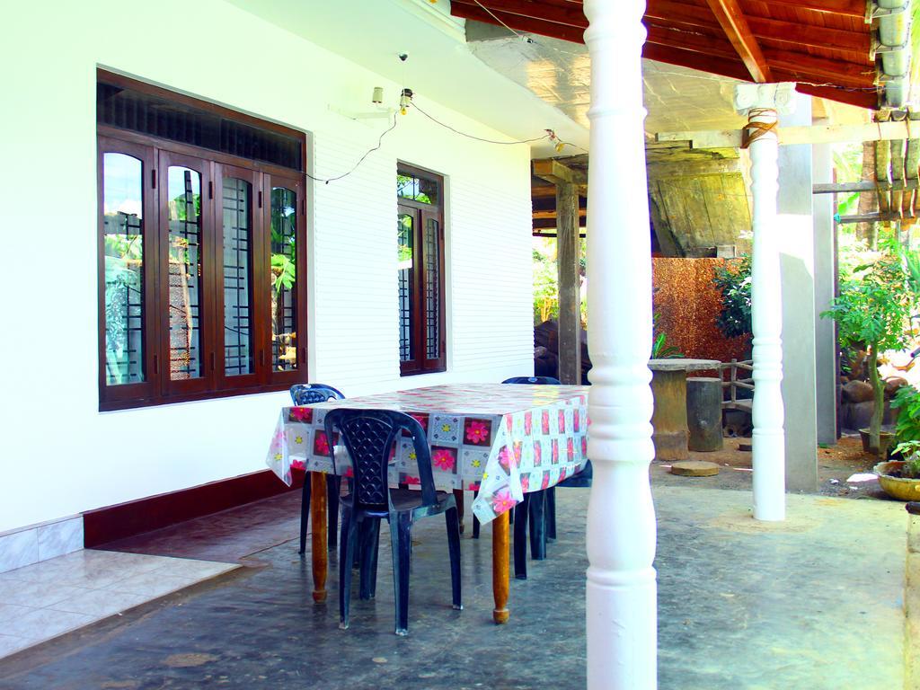 Mirissa Harbour View Hotel Kültér fotó